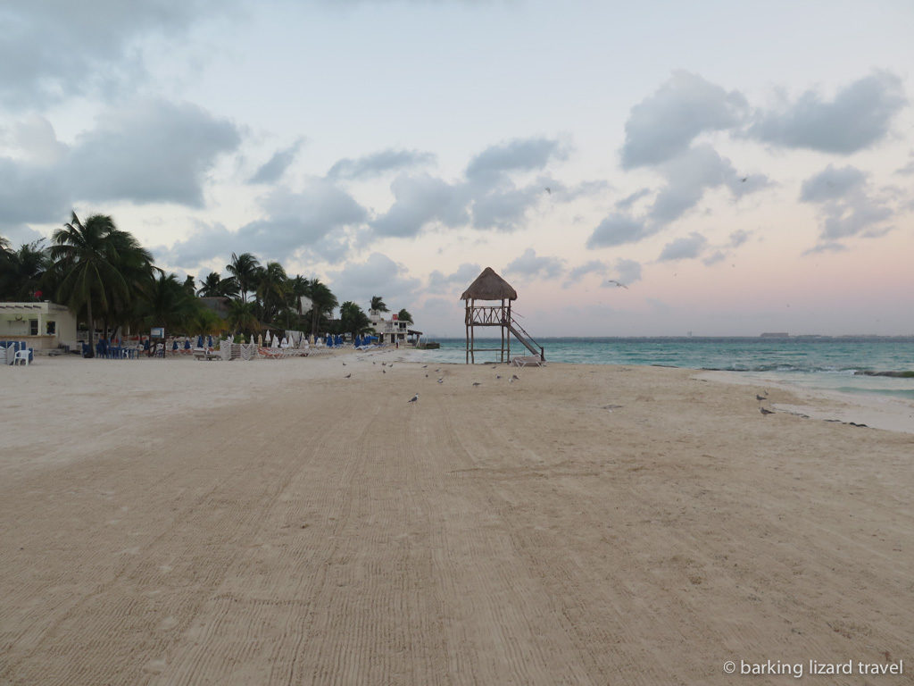 Playa norte isla mujeres at sunrise