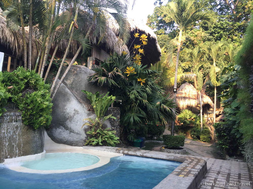 a photo of the small pool in the Eco Hostal Yuluka